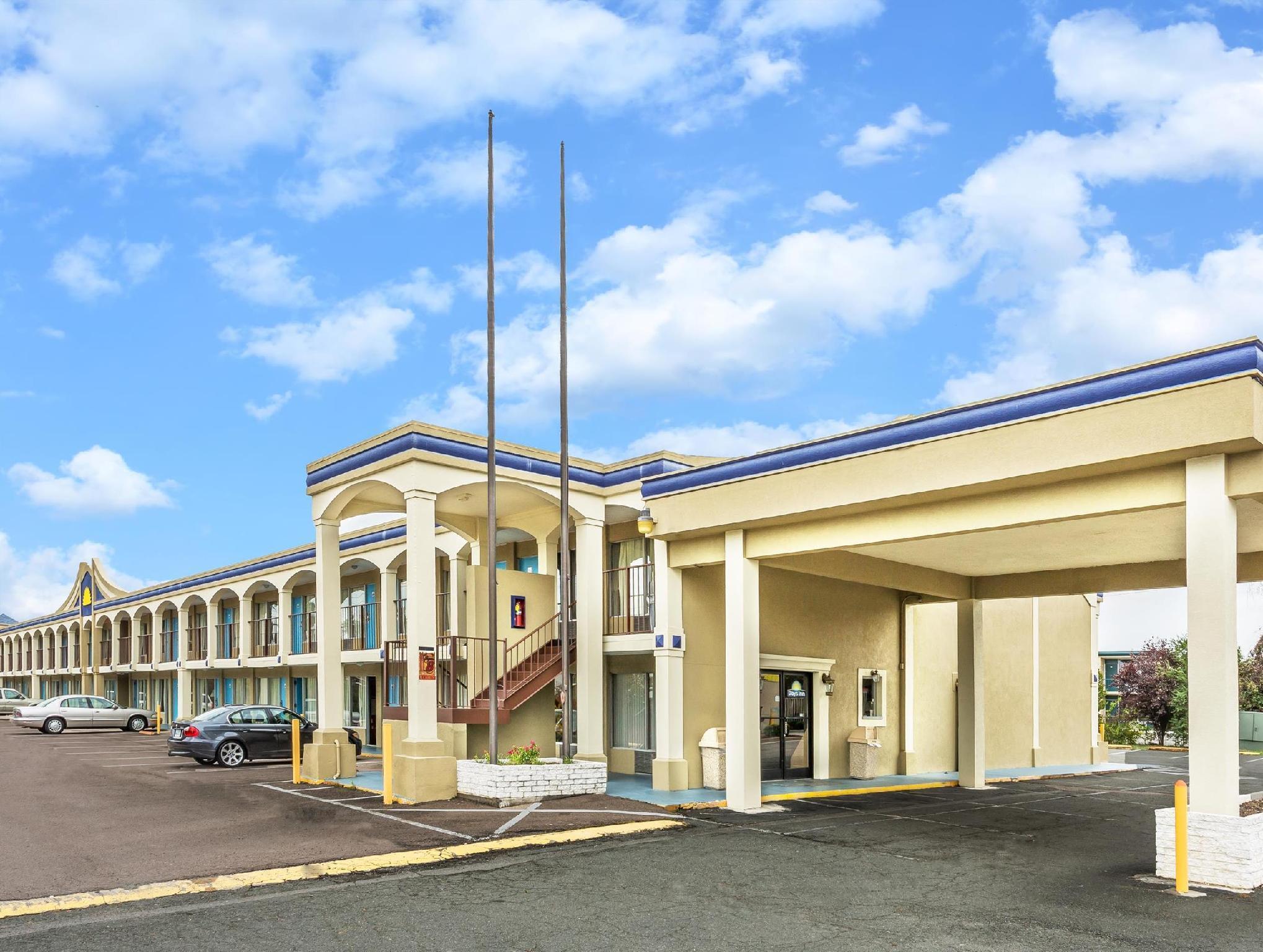 Days Inn By Wyndham Ашленд Экстерьер фото
